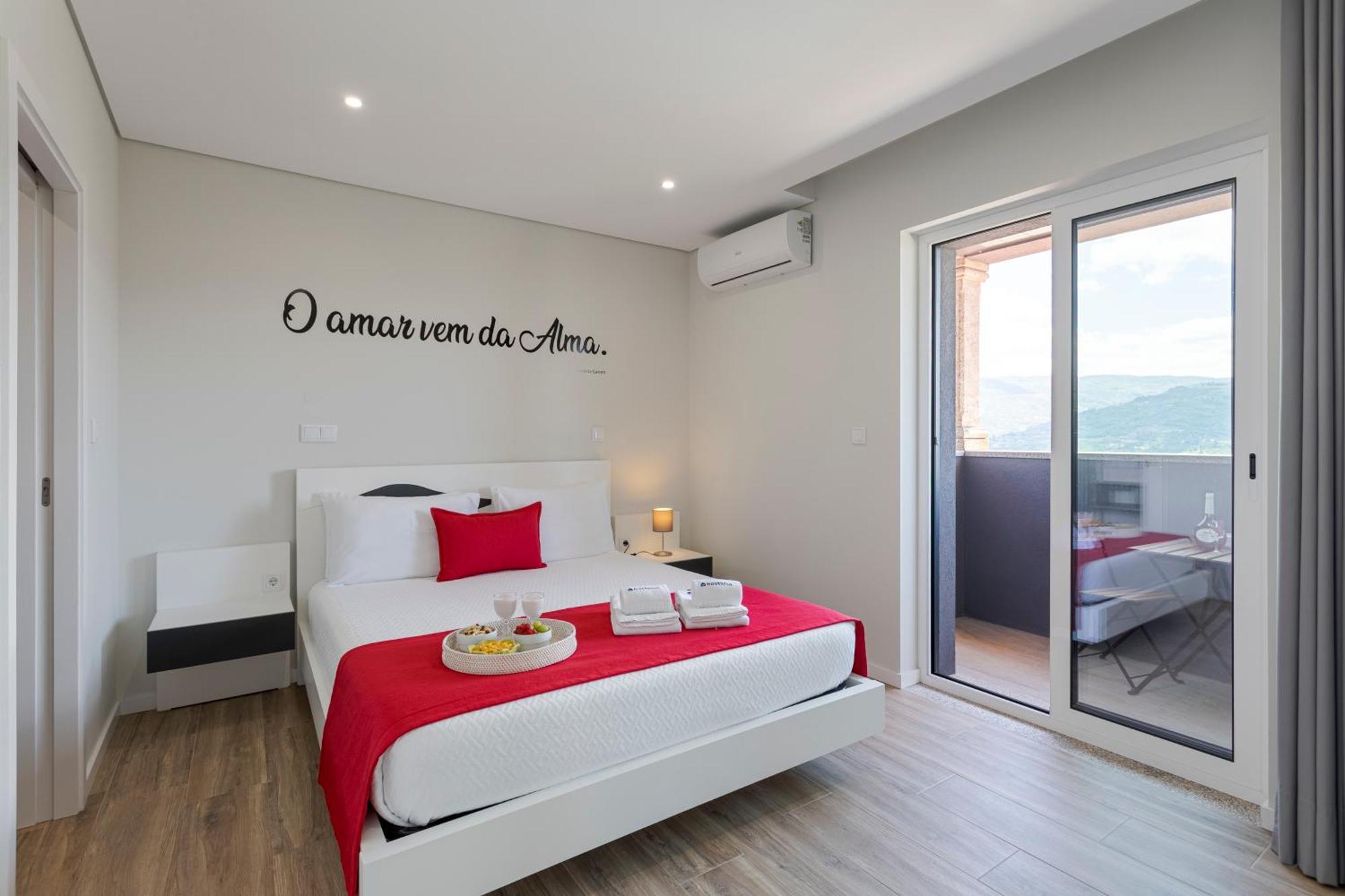 Spacious Villa Pool & Douro View By Host Wise Santa Marinha do Zêzere Esterno foto