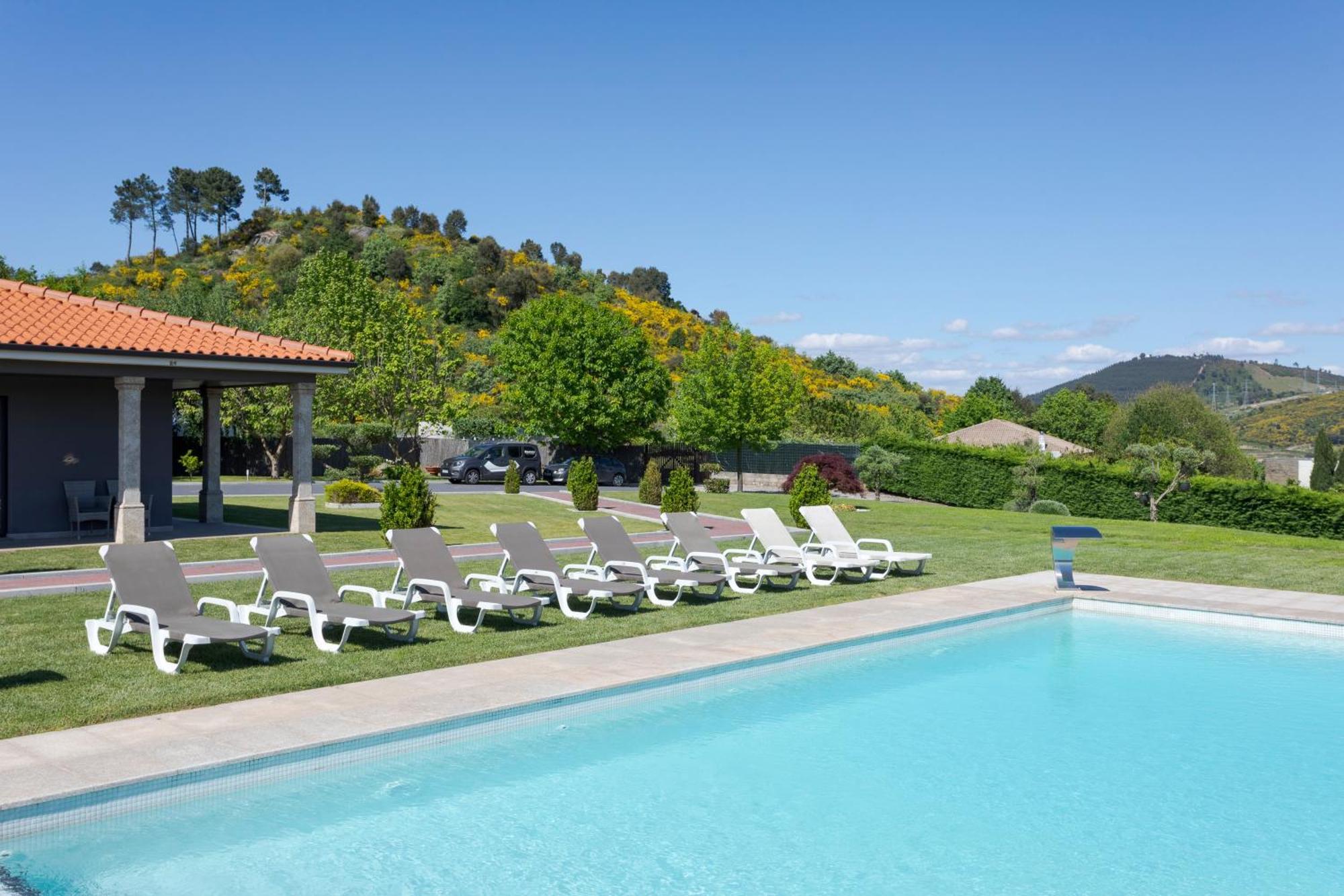Spacious Villa Pool & Douro View By Host Wise Santa Marinha do Zêzere Esterno foto