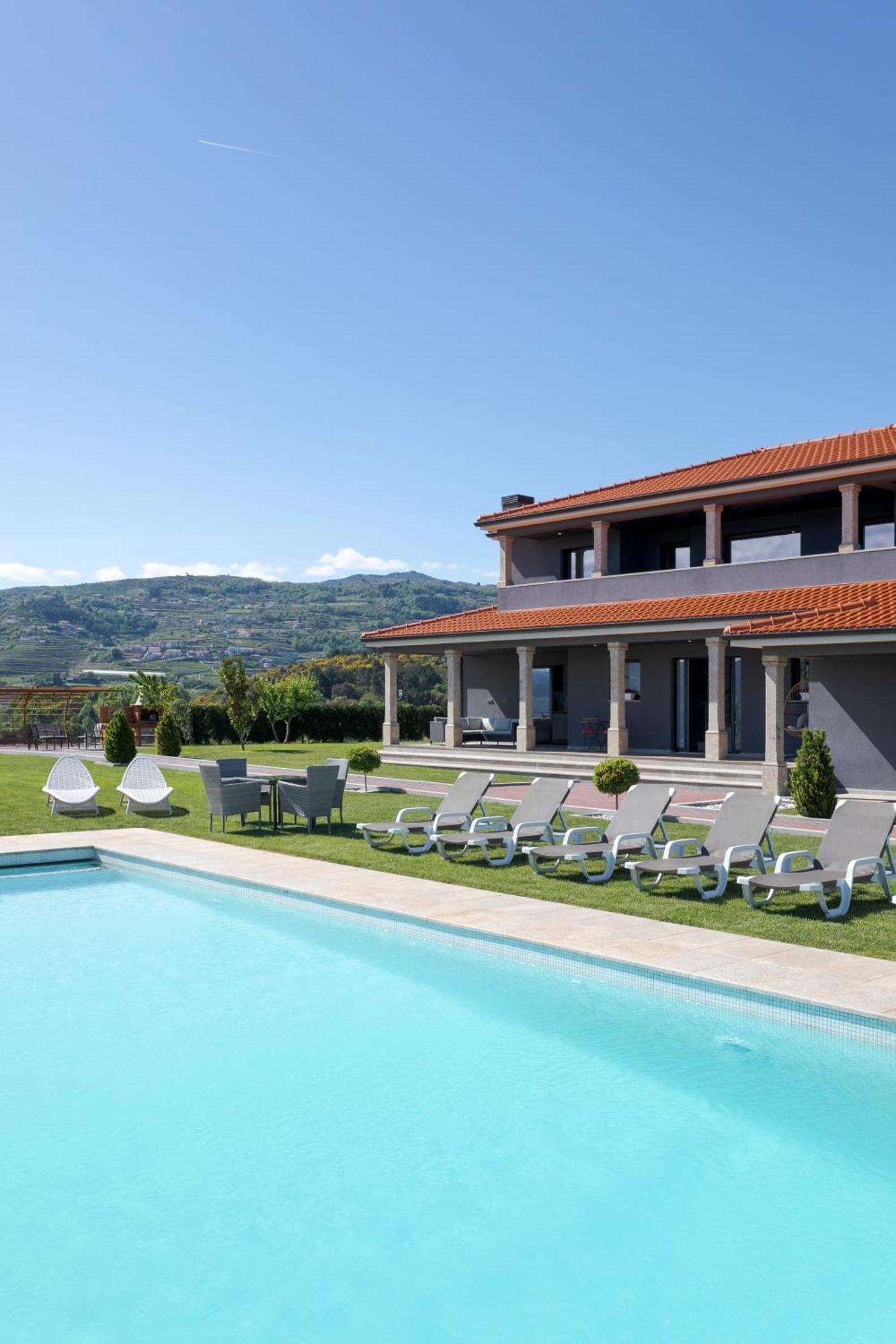 Spacious Villa Pool & Douro View By Host Wise Santa Marinha do Zêzere Esterno foto